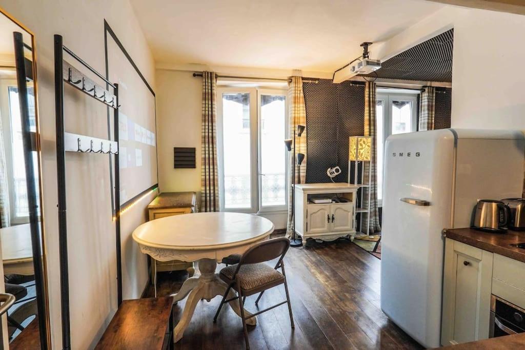 Studio With Home Cinema@Paris Chatelet Eksteriør bilde